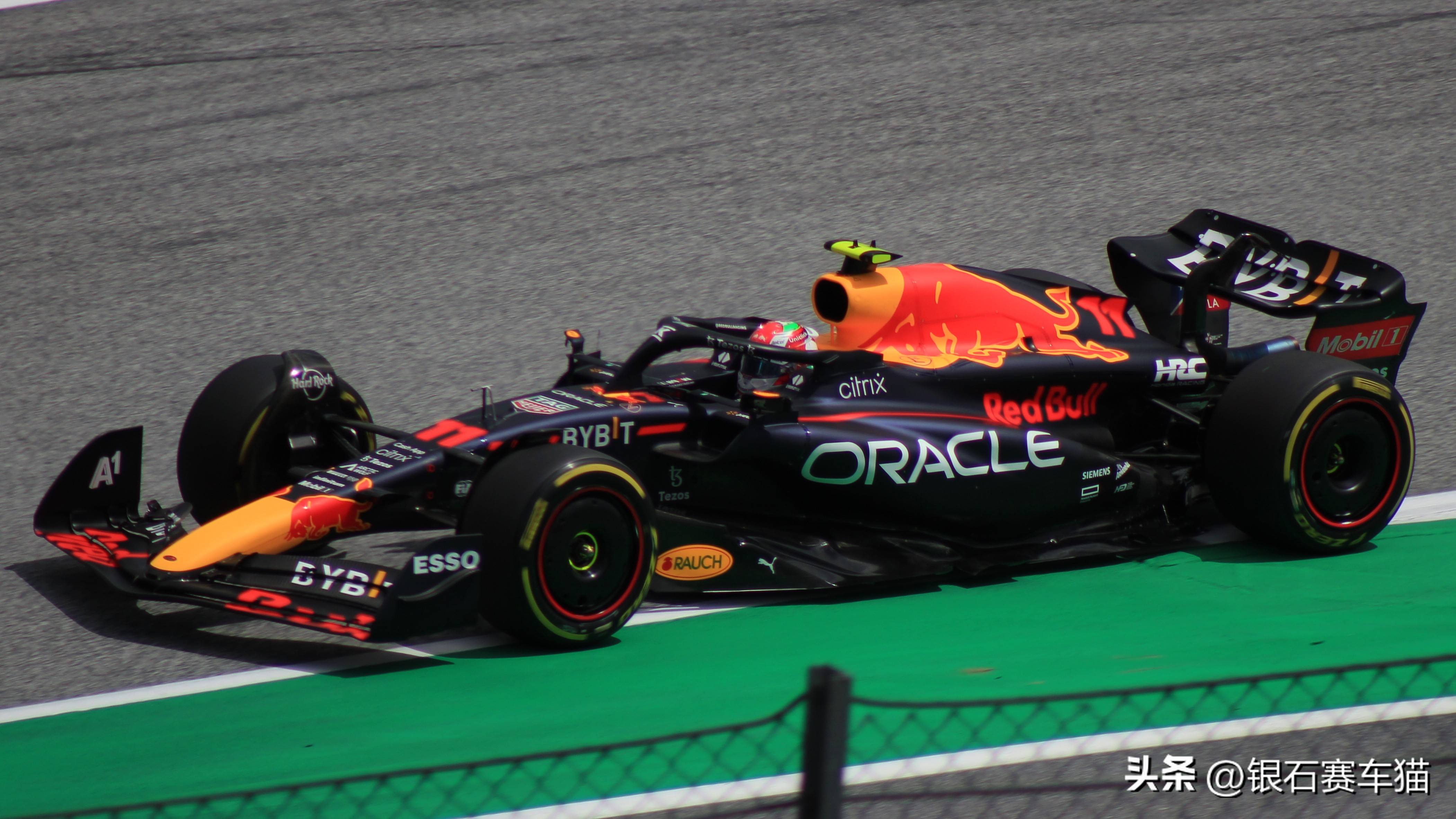 索伯车队轻取阿斯顿马丁，佩雷兹关键制胜