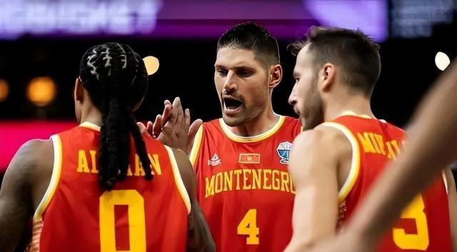 新疆队横扫江苏队，武切维奇点燃赛场