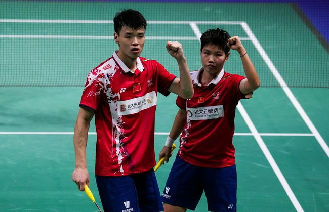 丹麦队鏖战中国队，黄鸭组合刷新纪录