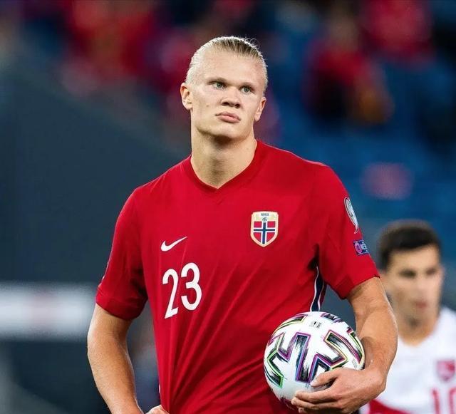 丹麦绝杀阿森纳，哈兰德惊艳四座