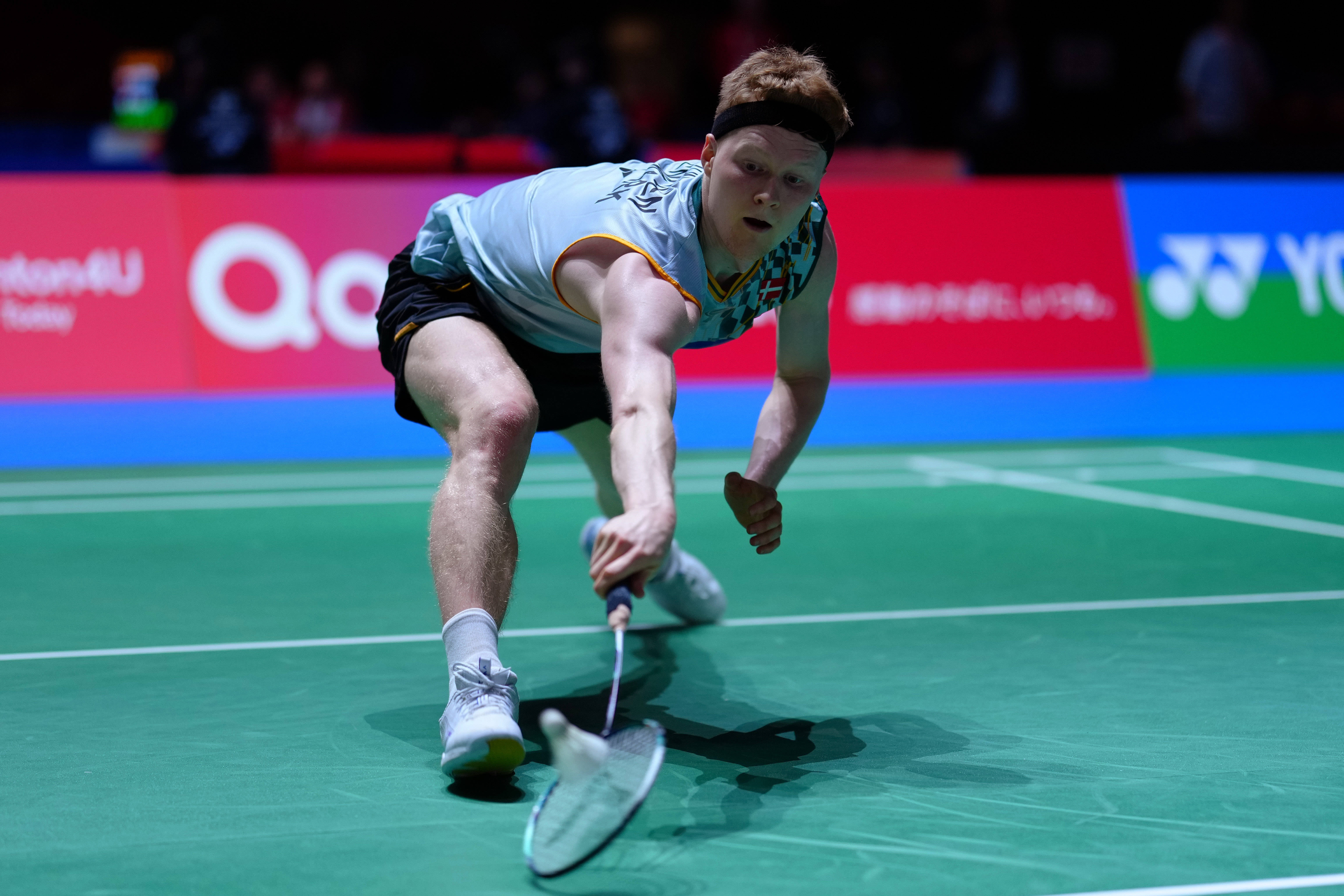 泰国羽毛球队强势日本羽毛球队，安赛龙打破历史纪录