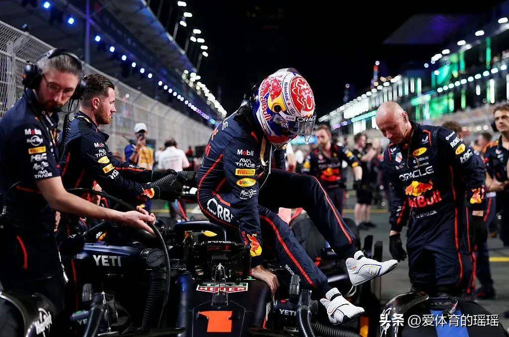 迈凯伦绝杀红牛二队，勒克莱尔点燃赛场