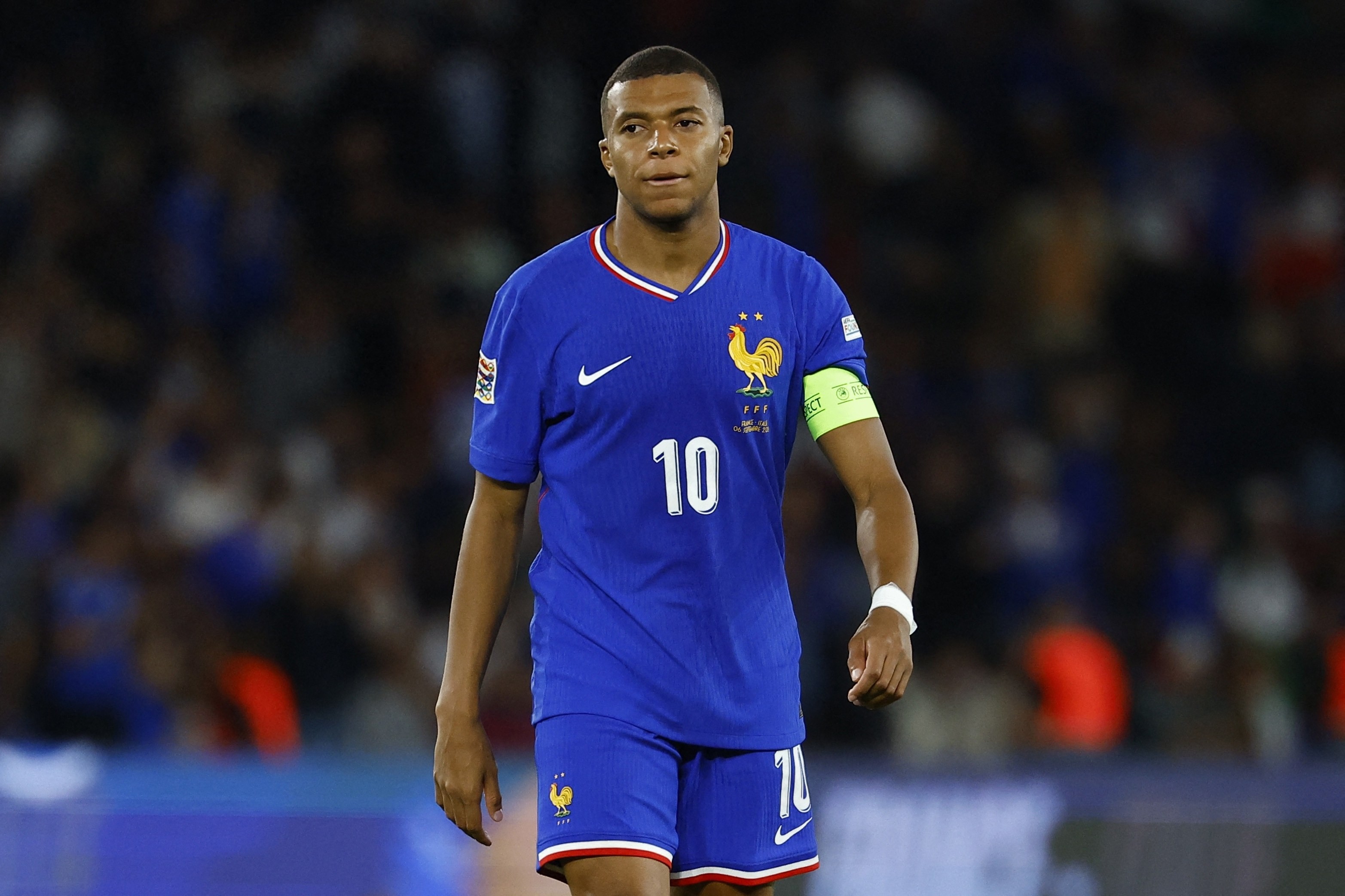 塞维利亚完胜AC米兰，姆巴佩高光表现