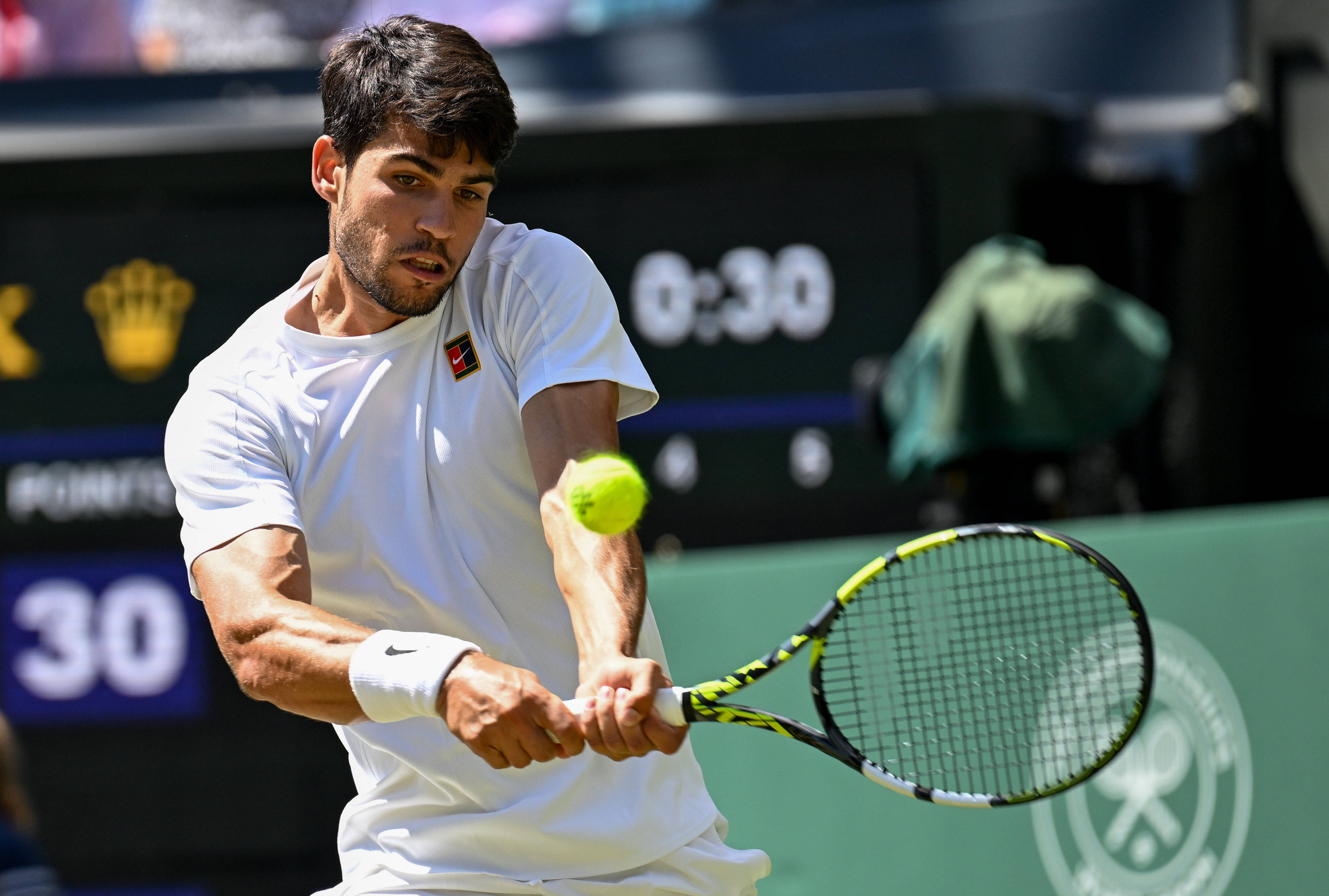 法网横扫温网，阿尔卡拉斯惊艳四座