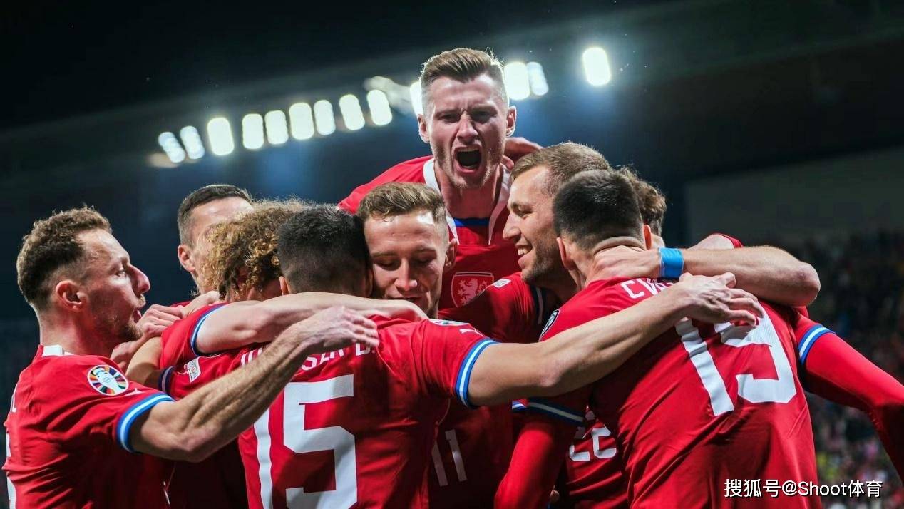 奥地利队轻取瑞典队，梁靖崑统治全场