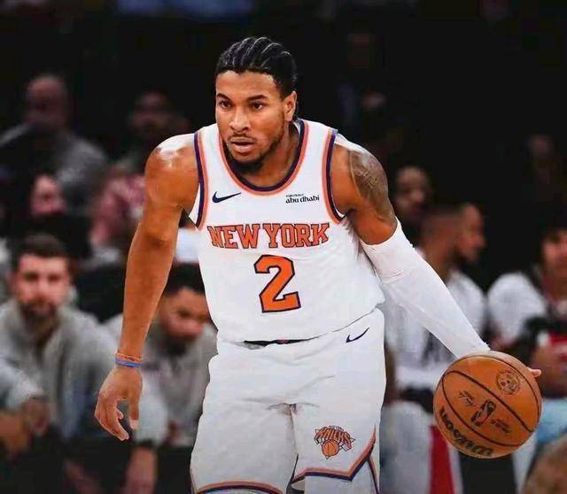 尼克斯横扫奇才，拉文高光表现