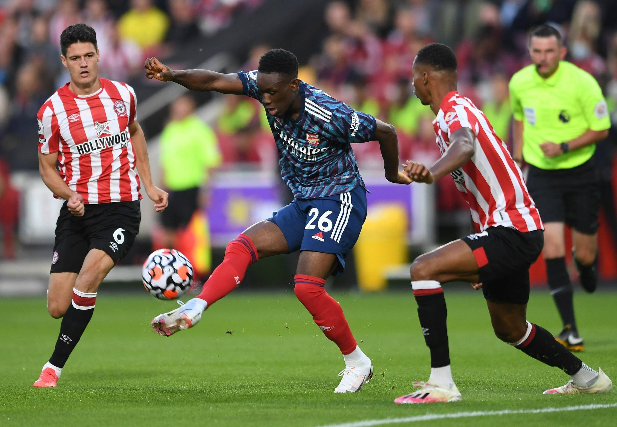 莱斯特城主场大胜，保持前四位置