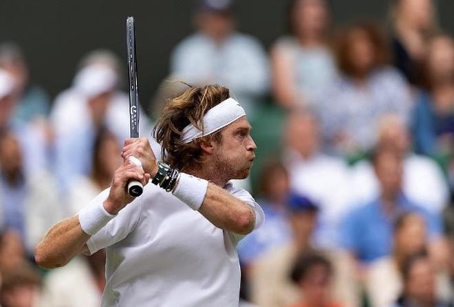 雄狮队连胜湖人队,晋级西部半决赛 雄狮队连胜湖人队,晋级西部半决赛