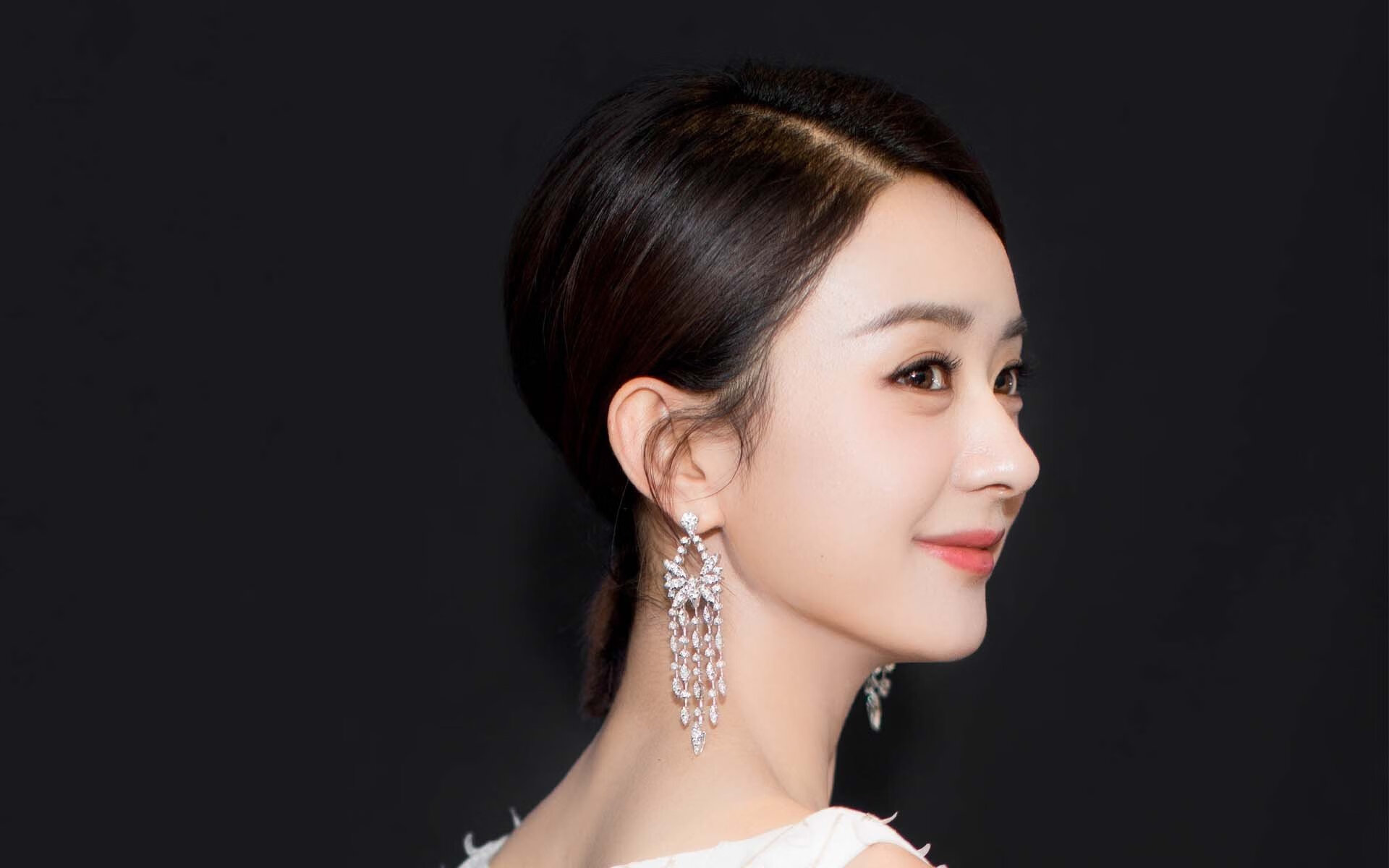 塞内加尔铁血中场统治巴黎之夜,凯塞多完美演绎现代足球的艺术