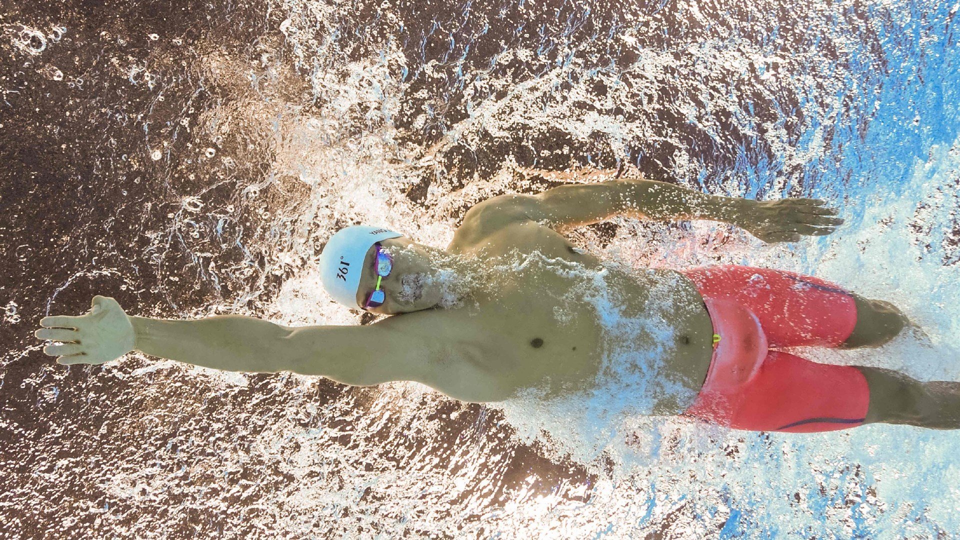 铁血中场铸就永恒之夜，楚阿梅尼扛起银河战舰，罗马险胜切尔西启示录