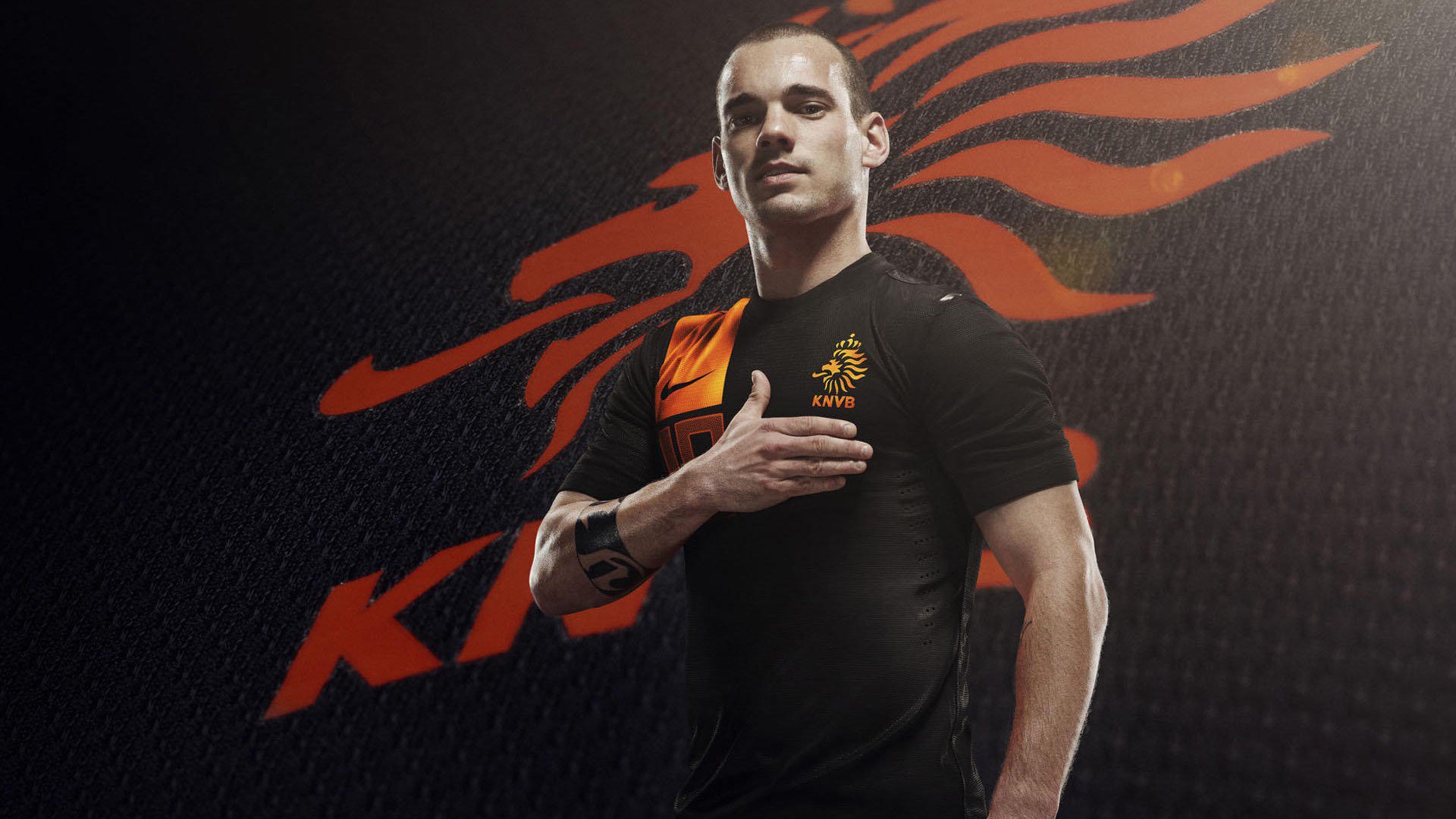 英超争冠焦点战与雄鹿加时取胜,体育之夜的激情交响